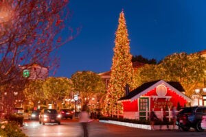 Conejo Valley Guide to Holiday Magic: Lights, Shopping, and Festive Events