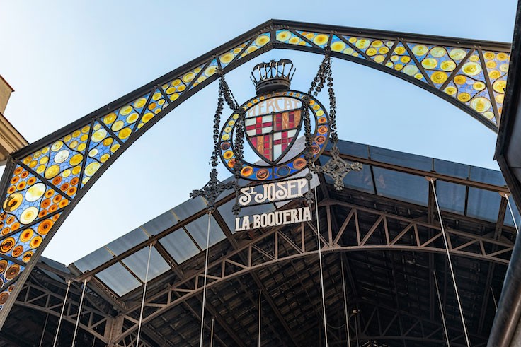 Entrance arch to La Boquería market © GettyImages