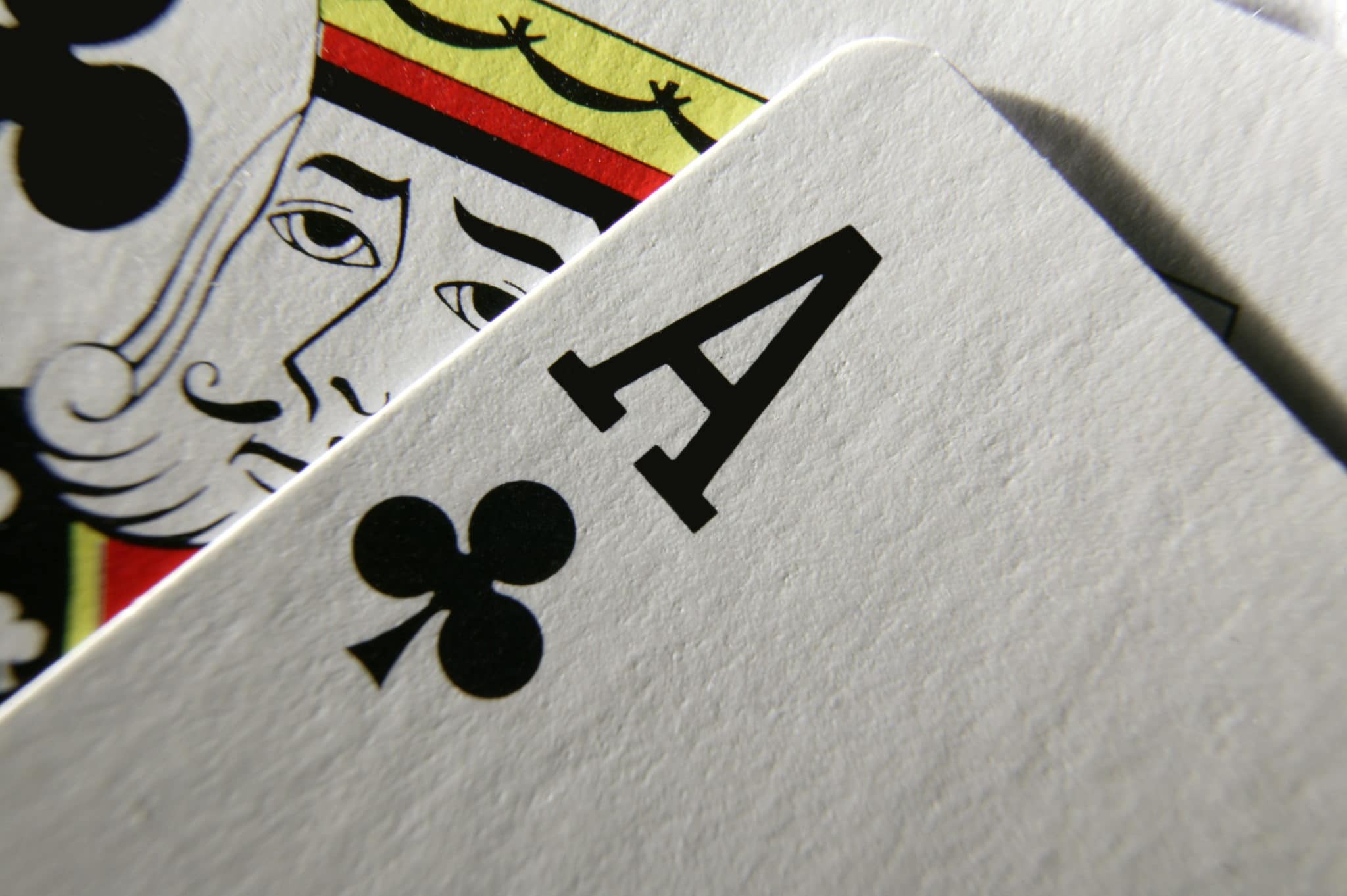 Ace king close up - Learn the basics of poker games