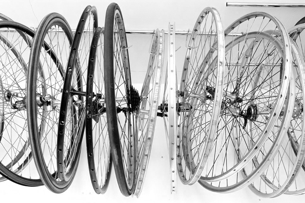 bicycle-wheels-misc-bw