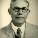 Ralph Hoffmann, author of the seminal Hoffmann bird guide, in a portrait from 1928. This image, courtesy of the Santa Barbara Museum of Natural History, highlights Hoffmann's significant contribution to ornithology.